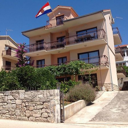 Apartmani Roic Stari Grad  Luaran gambar